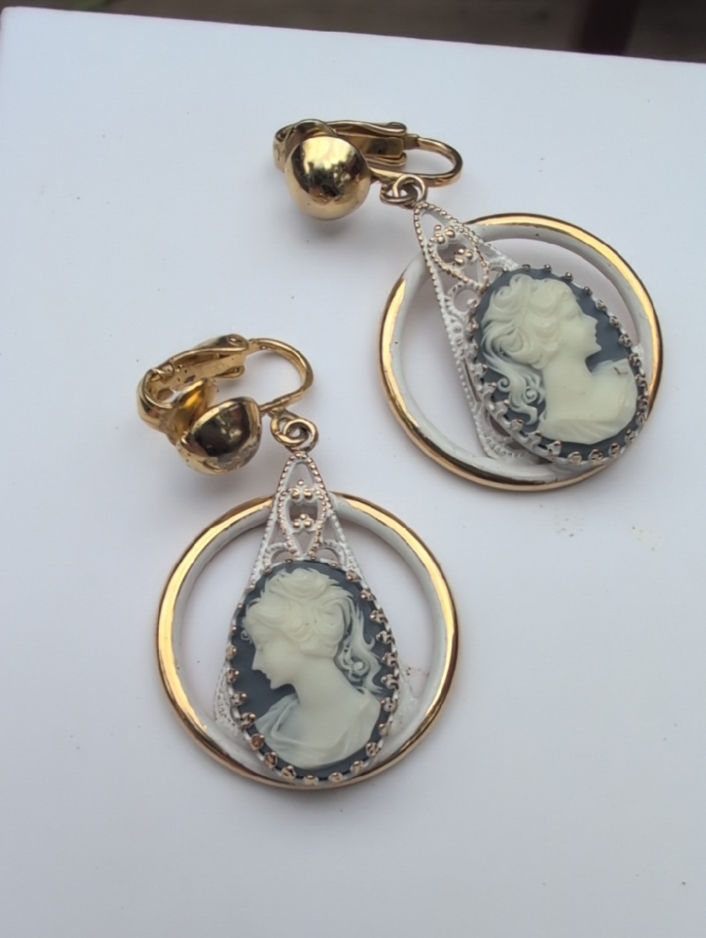 Vintage Cameo Earrings Dangle Clip On Earrings Art Deco - Picture 4 of 16